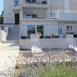 Διαμέρισμα Sea Breeze Gugic