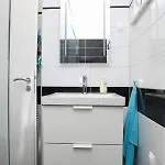Sea Breeze Gugic Apartament *