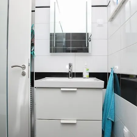Sea Breeze Gugic Appartement *