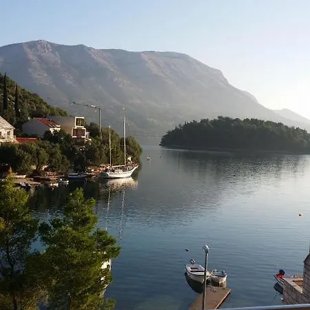 Apartman Sea Breeze Gugic